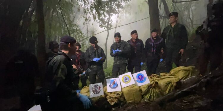 ปะทะเดือดชายแดน อ.ฝาง ยึดของกลางยาบ้าประเภทที่ 1 จำนวน 4,200,000 เม็ด กลุ่มขบวนการเสียชีวิต 1 ศพ