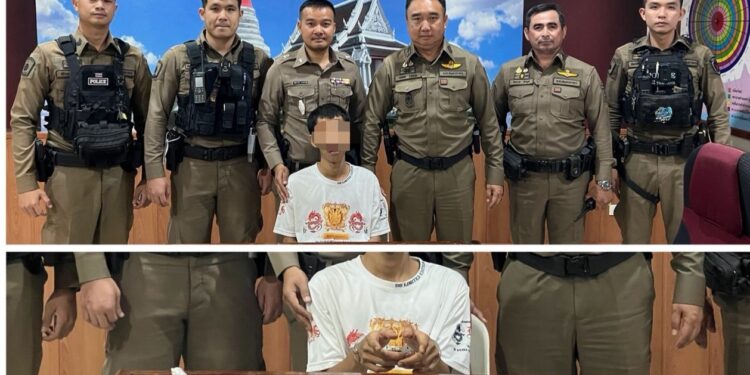 สมุทรปราการ-ตำรวจพระสมุทรเจดีย์ตั้งจุดตรวจป้องกันอาชญากรรมรวบหนุ่มพนักงานร้านค้าของเก่าค้ายาบ้า