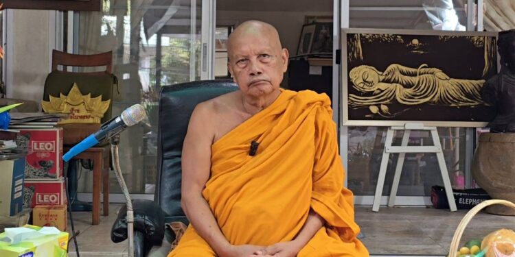 นนทบุรี อย่าไว้ใจคน พระพยอมเตือนกรณีวัดพระบาทน้ำพุ ปล่อยให้คนอื่นเปิดรับบริจาค