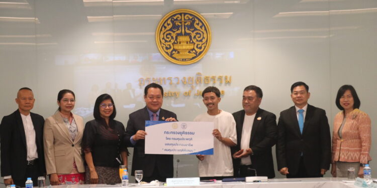 “ทวี สอดส่อง” ชู “การศึกษา แก้จน-แก้ยาเสพติด” ผลักดันผู้ถูกคุมประพฤติ 4 แสนคน แก้วิกฤตขาดแคลนแรงงาน