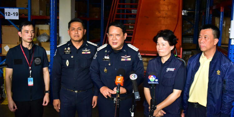 DSI ลุยจับปลั๊กไฟจีนไม่มี มอก.กว่า 6 แสนชิ้น ซุกโกดังย่านบางขุนเทียน