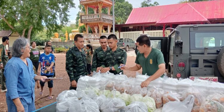 ปราจีนบุรี-พลังไทย!จัดโรงครัวแนวหลังสู่แนวชายแดนไทย- กัมพูชา จ.สระแก้ว
