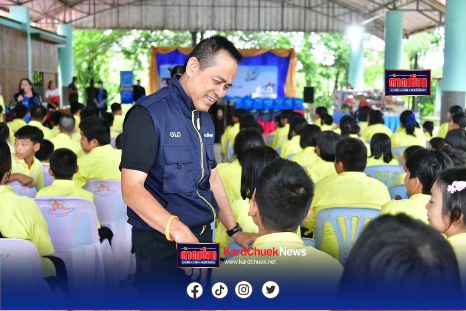 ร้อยตำรวจโท ดร.มนัส โนนุช ประธานสภาสังคมสงเคราะห์แห่งประเทศไทยฯ ประธานมูลนิธิมิราเคิล ออฟไลฟ์ และกรรมการบริหารสลากกินแบ่งรัฐบาล