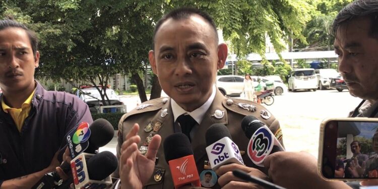 “บิ๊กเต่า” ยังติดใจโผแต่งตั้งโยกย้ายบางรายชื่อไม่เหมาะสม แต่ดีใจกับ พล.ต.ต.นพศิลป์-พลตำรวจตรีรุ่งโรจน์ ชมเป็นคนเก่ง มีความสามารถ ส่วนตัวเดินหน้าทำงานเต็มสูบ แม้ไม่ได้รับการแต่งตั้งอีก