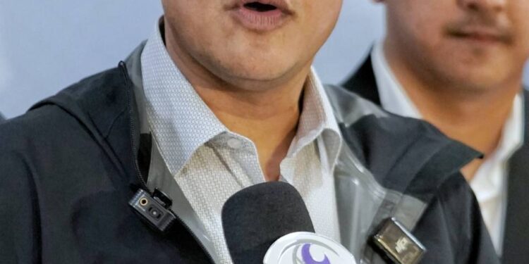 ปทุมธานี “ธนกร” รมว.อก.ลงพื้นที่ติดตามความคืบหน้าการพัฒนาอุตสาหกรรมป้องกันประเทศ หนุนลดพึ่งพาอาวุธยุทโธปกรณ์จากต่างประเทศ หันพัฒนาคน สร้างเศรษฐกิจอุตสาหกรรมป้องกันประเทศที่สร้างรายได้ให้กับคนไทย มั่นใจศักยภาพคนไทยไม่แพ้ใครในตลาดโลก