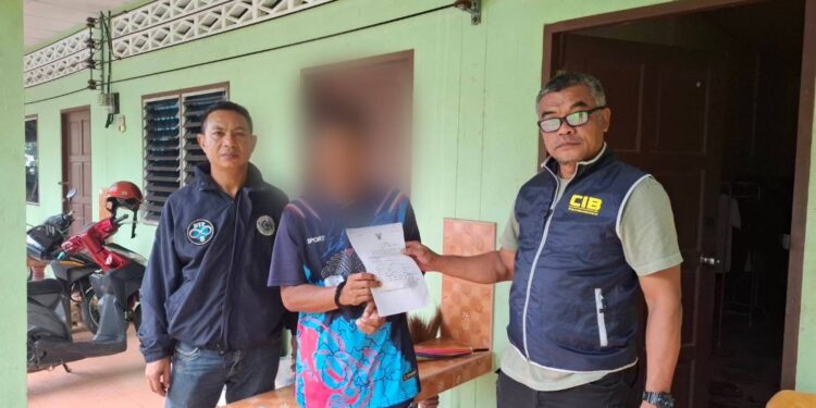 รวบเพื่อนโหดใช้มีดแทงยับ หลังทะเลาะกันเรื่องผู้หญิง อาการสาหัสปางตาย