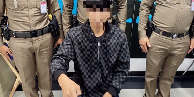 ตำรวจ สน.บางซื่อ รวบหนุ่มพกปืน “Lifecard” เข้าสถานีขนส่งจตุจักร