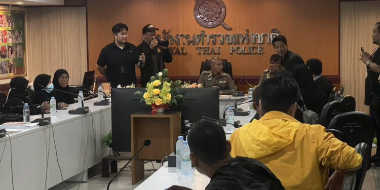 ปัตตานี ชาวไทยมุสลิมนับร้อยคน ถูกลอยแพ ทิ้งกลางสนามบินนานาชาติหาดใหญ่ บริษัททัวร์ปิดหนี กบดาน ศรัทธากับความสิ้นหวัง สูญนับร้อยล้านบาท