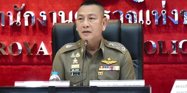 ผบ.ตร.สั่งขยายผลบริษัทจดนอมินี – วิลล่าหรู บนเกาะพะงัน กำชับตรวจเข้มต่างด้าวผิดกฎหมายทั่วประเทศ ย้ำหากพบการกระทำผิดกฎหมายต้องดำเนินคดีเด็ดขาดทันที