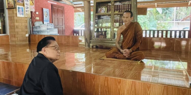 สกลนคร มหานิยมติดตามประสานสำนักสงฆ์ขอตั้งเป็นวัด