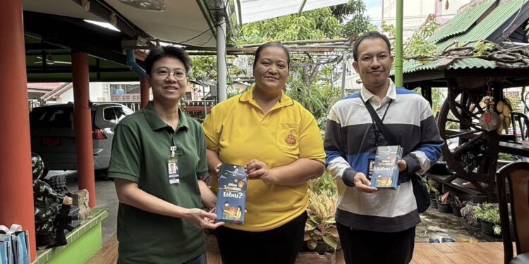 สมุทรปราการ ท่าอากาศยานสุวรรณภูมิรณรงค์งดปล่อยโคมลอย พลุ ดอกไม้ไฟ หรือฉายแสงเลเซอร์ขึ้นท้องฟ้า ช่วงเทศกาลลอยกระทง เพื่อความปลอดภัยทางการบิน