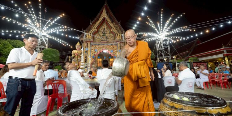 วัดไผ่ล้อมฯ จัด 3 พิธีศักดิ์ แห่งคืนเดือนเพ็ญรับมงคล เทศกาลลอยกระทง ปี 68