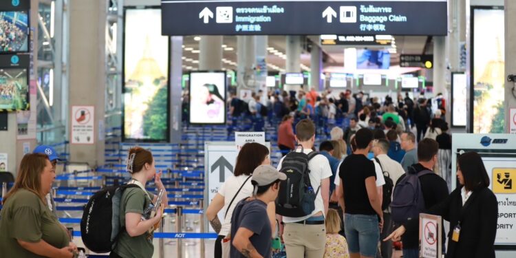 สมุทรปราการ ทสภ.ยืนยันระบบตรวจสัมภาระได้มาตรฐานสากล แจงกรณีพบเครื่องกระสุนปืนที่สนามบินภูเก็ตเกิดภายหลังนักท่องเที่ยวอิสราเอลเดินทางในไทยกว่าสัปดาห์