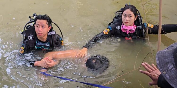 นนทบุรี ลุงวัย 63 ปี ลงคลองสูบน้ำเข้านา พลาดท่าถูกดูดติดท่อใต้น้ำเสียชีวิต