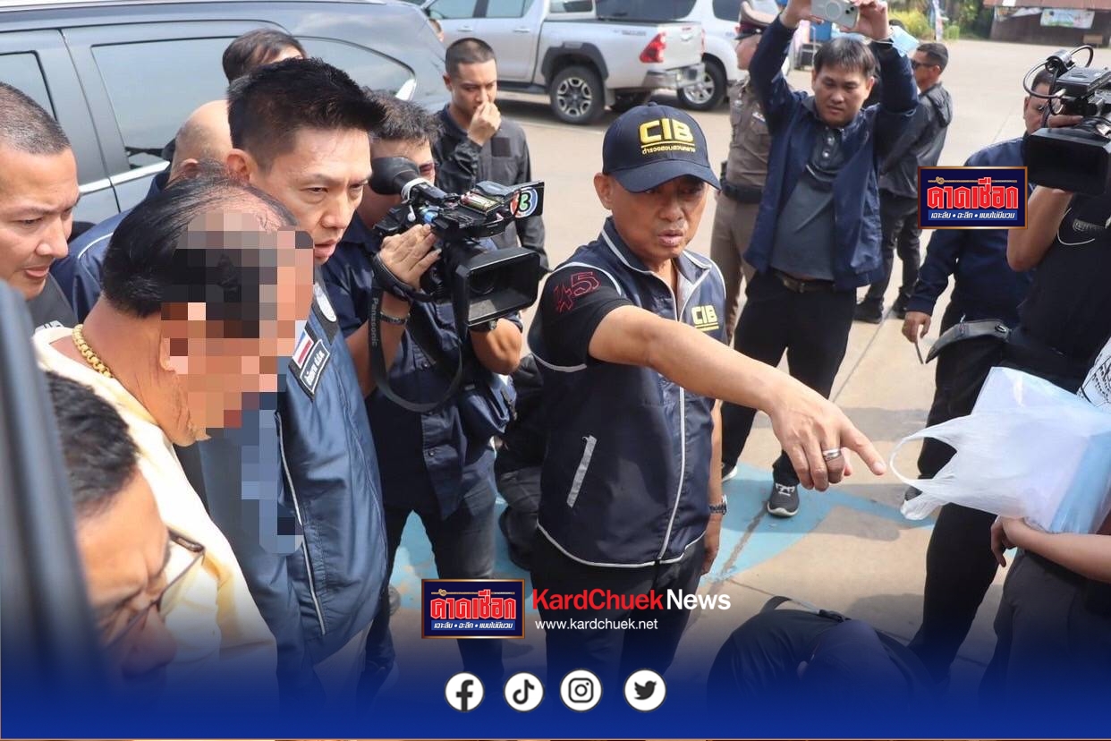 บิ๊กเต่า ยกทีมตำรวจ ปปป. สนธิกำลังร่วม ป.ป.ท. ซ้อนแผนจับ เลขา นายก อบต.หัวหว้า ปราจีนบุรี รวมหัวหัวหน้าช่าง ข่มขู่ผู้ประกอบการว่าจ้างรับเหมาถมดิน รีดเงิน 6.5 ล้านบาท แลกออกใบอนุญาตก่อสร้างโกดัง ยังปากแข็งยืนกรานปฏิเสธ แม้ถูกรวบพร้อมของกลางเงินสด 2.5 ล้าน