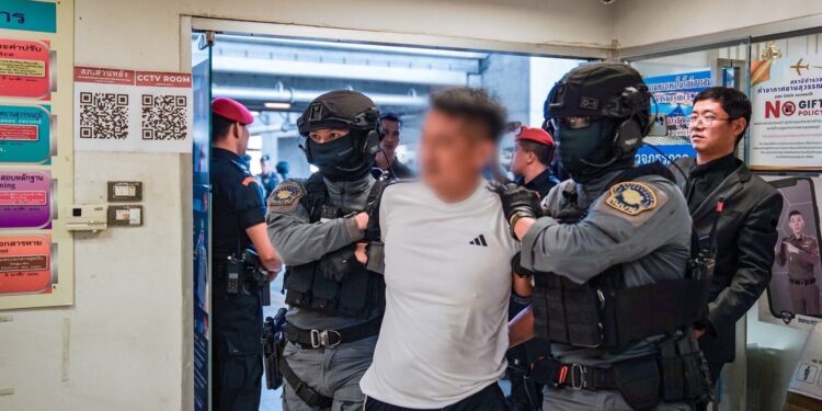 ศูนย์ต่อต้านการฉ้อโกงออนไลน์ (ACSC) ส่งตัวนาย She Zhijiang ผู้ต้องหาเบื้องหลังแก๊งสแกมเมอร์รายใหญ่ ดำเนินคดีที่ประเทศจีน