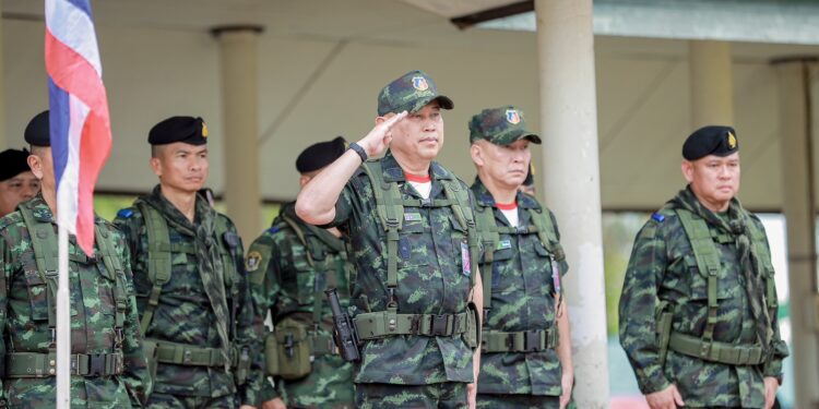 กองทัพภาคที่ 1 โดย กองกำลังบูรพา ยืนยันพร้อมเดินหน้าปกป้อง ทวงคืนอธิปไตยไทย 