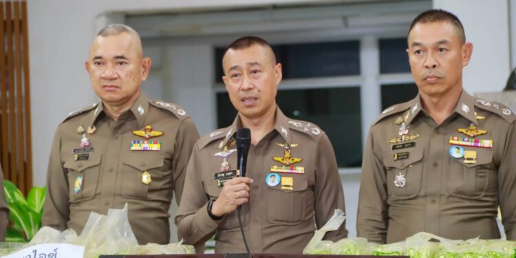 สืบ.นครบาล1 จับ2 ต่างด้าวขนยาฯใช้กะหล่ำปีตบตาตำรวจ