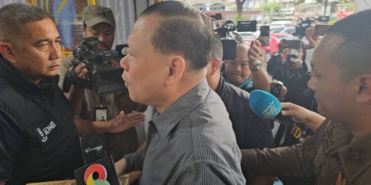 สืบนครบาลรวบ “สันธนะ” อดีตตำรวจคนดัง พร้อมพวก รวม 3 คน ตามหมายจับคดีอุ้มรีดนักธุรกิจชาวไต้หวัน หลังไม่ยอมไปพบตร. อ้างถูกกลั่นแกล้ง