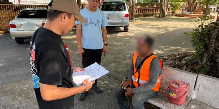 รวบบัญชีม้า หลอกวิดีโอคอลโป๊  แบล็กเมล์หนุ่มใหญ่ รีดเงินกว่า 5 แสนบาท