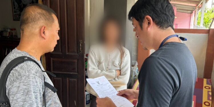 ตำรวจ ปคม.รวบแม่เล้าวัยใส ลวงเด็กหญิงวัย 14 ค้าบริการ