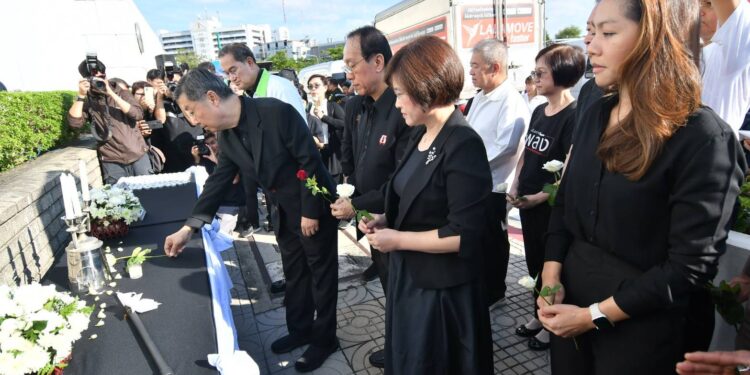 ร่วมรำลึกวันเหยื่อโลก จี้รัฐบาลไทยเอาจริงนโยบายลดตายบนท้องถนน