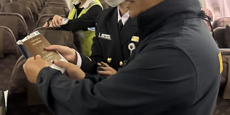 ตม.ไทยดูแล นศ.ไทย โคม่ากลับบ้าน หลังได้รับน้ำใจจาก ม.ชอนนัม และ “อียองแอ” นักแสดงชื่อดังเกาหลี