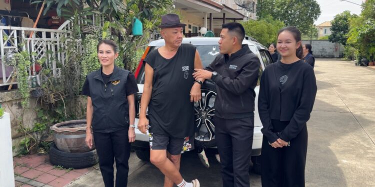 นนทบุรี ต่อข่าว อดีต ร.ต.อ.ปฏิเสธทุกข้อหา ยืนยันภาพฉี่เป็นของเก่าถูกตัดต่อ ขณะรองนากยกฯ หลายหน่วยงานลงพื้นที่เจรจา