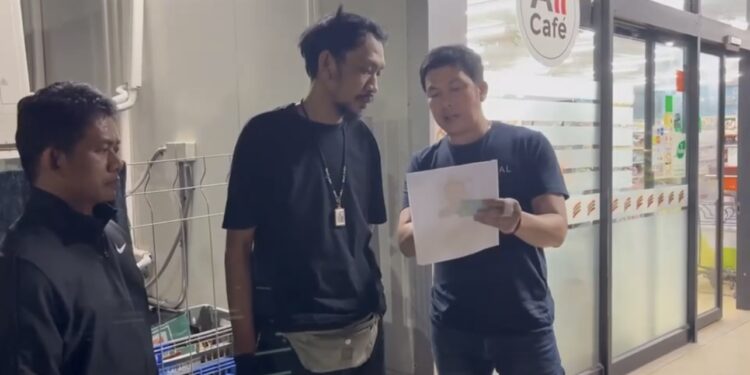 นนทบุรี ตร.รวบ หนุ่มวัย39ปี ขี่รถจยย.ชิงทองป้าวัย54ปีสารภาพเป็นหัวหน้าครอบครัว หาเงินใช้หนี้ไม่ทัน 