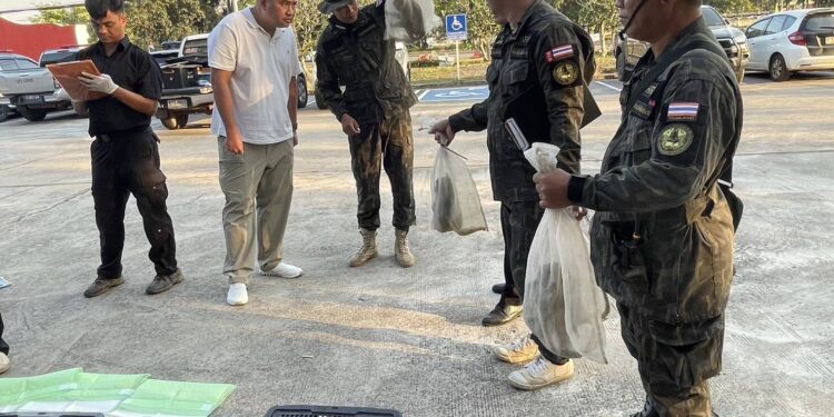 ตำรวจ ปทส.รวบชาวเขมรลักลอบค้าสัตว์ป่าข้ามชาติ ส่งออกนอกประเทศ ช่วยชีวิตลิงแสม สัตว์ป่าคุ้มครอง จำนวนกว่า 63 ตัว   