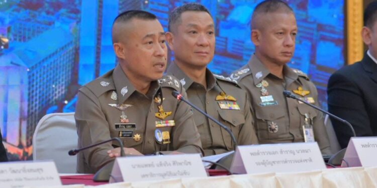 สำนักงานตำรวจแห่งชาติ และภาคี แถลงผลการส่งคลิปกล้องหน้ารถ โครงการ “อาสาตาจราจร” พร้อมรณรงค์ขับขี่ตามกฎจราจรอย่างปลอดภัย