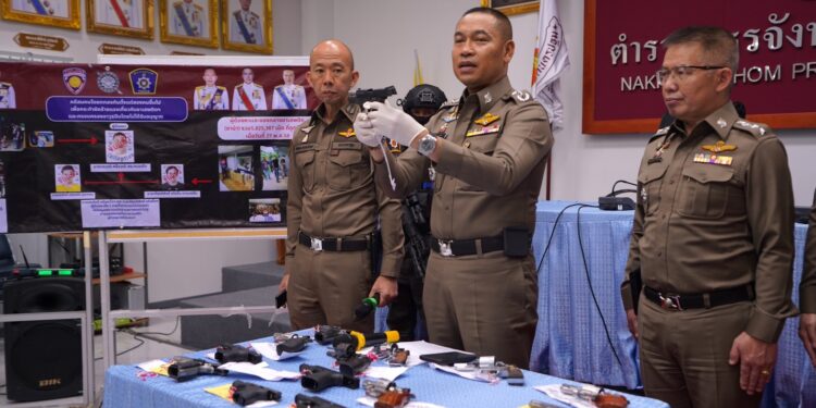 นครปฐม-ผู้การทักษ์ แถลงขยายผลรวบผู้ต้องหาขบวนการยาบ้า 1.82 ล้านเม็ด ลั่นปืนยาต้องหมดเมือง