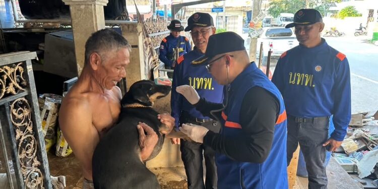 กองบัญชาการกองทัพไทย (หน่วยบัญชาการทหารพัฒนา) โดย สำนักงานทหารพัฒนา หน่วยบัญชาการทหารพัฒนา / ศูนย์บรรเทาสาธารณภัย สำนักงานทหารพัฒนา หน่วยบัญชาการทหารพัฒนา