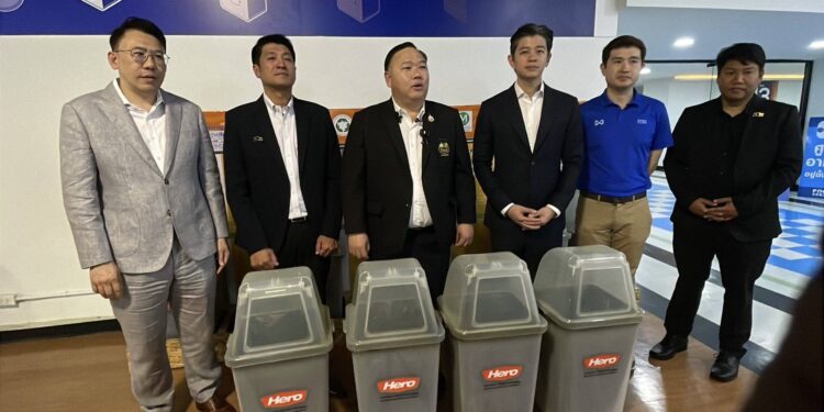 ปทุมธานี เซียร์รังสิตจับมือพันธมิตร เยี่ยมชมศูนย์ความรู้นวัตกรรมการรวบรวมวัสดุรีไซเคิลและจัดการขยะในการแข่งขันกีฬาซีเกมส์