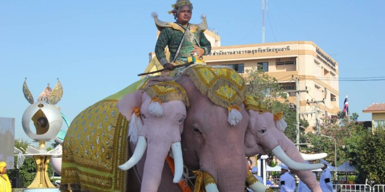 สายน้ำ แห่งความภักดี ปทุมธานีจัดเต็มงานใหญ่ส่งท้ายปี แข่งขันเรือยาวประเพณี จังหวัดปทุมธานี ชิงถ้วยพระราชทานฯ ประจำปี 2568 