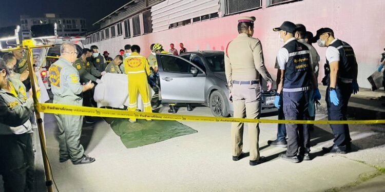 ปทุมธานี หนุ่มขรก.พิพิธภัณฑ์วิทยาศาสตร์คลองห้านอนตายปริศนาคารถเก๋ง