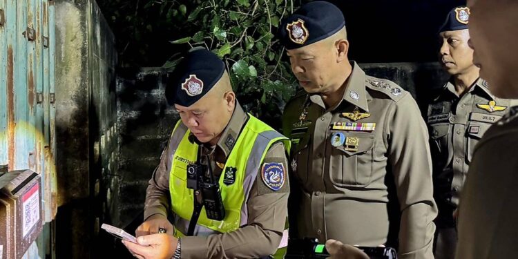    น.1 พร้อม น.6 นำทีมออกตรวจ โครงการฝากบ้าน ๔.๐