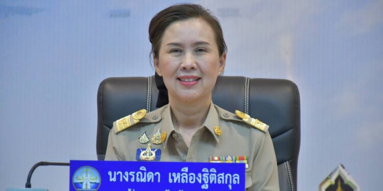 สกลนคร ผู้ว่าฯสั่งห้ามเผาทุกที่ทุกกรณีป้องกันฝุ่น PM 2.5