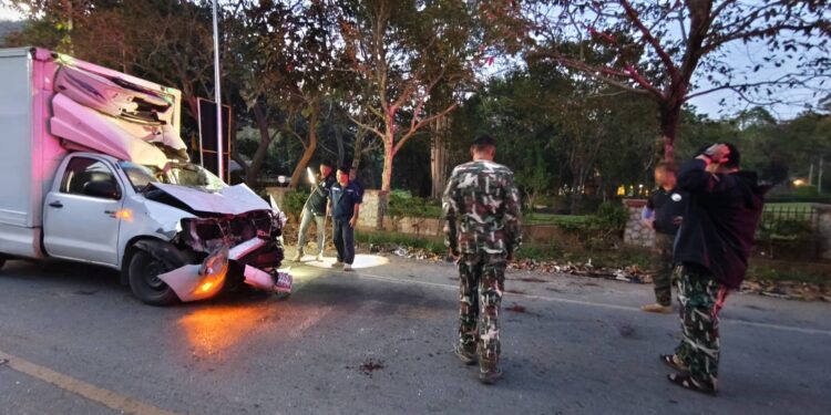 ปราจีนบุรี-ช้างป่าเขาใหญ่ถูกรถชน! คนขับบาดเจ็บสาหัส ช้างหลบหนีเข้าป่า เจ้าหน้าที่เร่งติดตาม