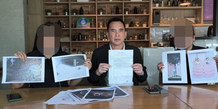 นนทบุรี ระทึกกลางงานลิเก “ศรราม น้ำเพชร” สาวค้าพวงมาลัยเงินสดถูกทุบกระจกรถ ฉกเงินสด 5 หมื่นบาท ลานจอดรถศิลปิน