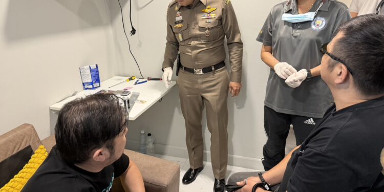 ไม่พ้นสายตา ตร.ปส. แก๊งมองโกลเลียหัวใส ซุกไอซ์อัดแท่งคาปาซิเตอร์ ต่อแผงวงจรส่งออกขายต่างประเทศ