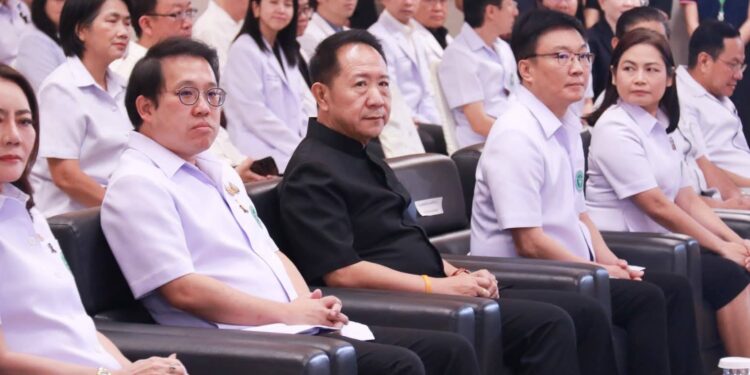 ชลบุรีเปิดตัว หมอพร้อม SUPER APP ดันนโยบาย  หมอไม่ล้า ประชาชนไม่รอ ยกระดับบริการสุขภาพดิจิทัลเต็มรูปแบบ