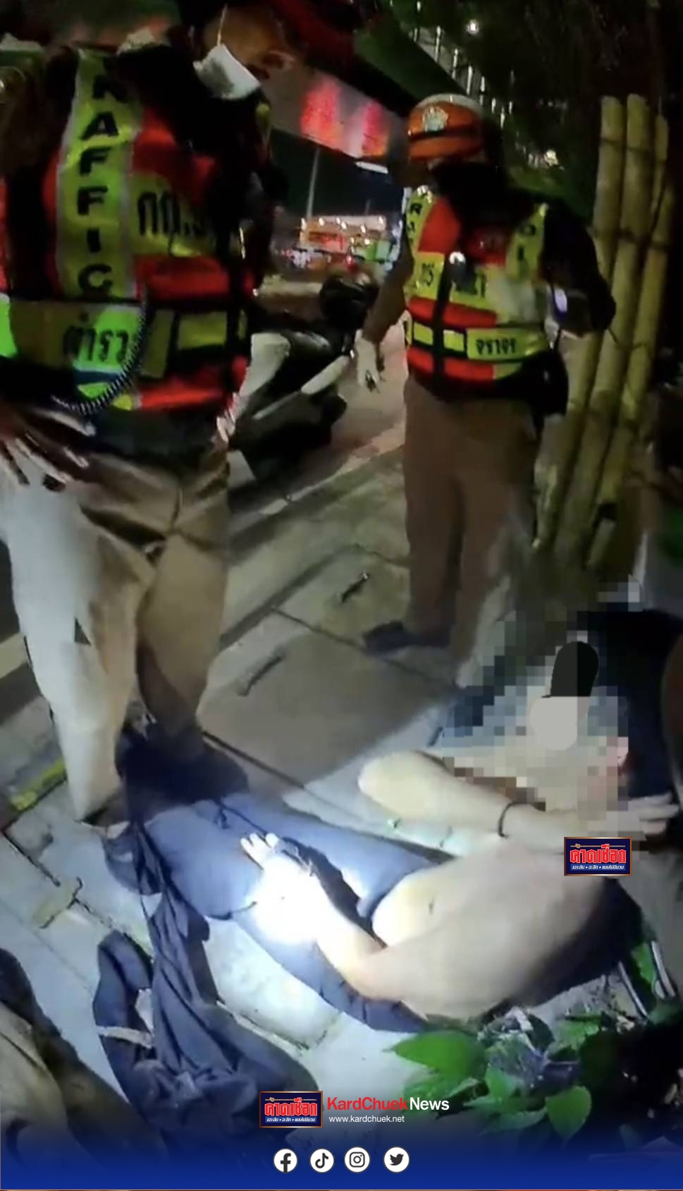 ตำรวจ บก.จร.รวบหนุ่มหัวร้อนเมาขับไม่ยอมเป่าแอลกอฮอล์ ตบหน้า ตร. ผลเมาพุ่ง 126 มก. ถูกแจ้งข้อหาหนัก “ทำร้ายเจ้าพนักงานฯ”