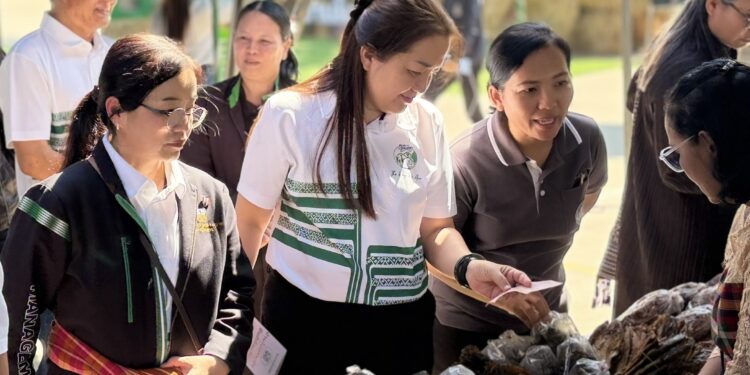 ธ.ก.ส. มอบรางวัลชุมชนอุดมสุขบ้านโนนกระสัง จังหวัดนครราชสีมา