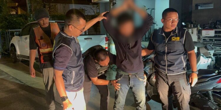 ตำรวจ ปพ.จับโจ๋ ไม่เกรงกลัวกฎหมาย ก่อเหตุอุกอาจทั้ง ยิง ฟัน แทง งานบุญกลายเป็นงานบาป