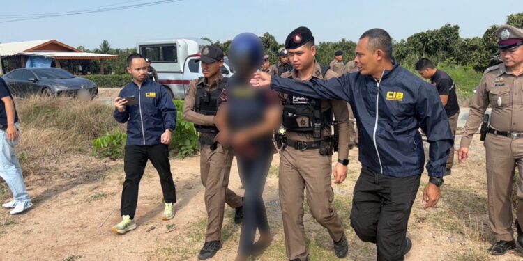 กองปราบผนึกกำลังสืบดอนเจดีย์ รวบพ่อลูก สังหารโหดนำศพและรถจักรยานยนต์ ทิ้งบ่อน้ำอำพรางคดี ลากคอรับกรรม