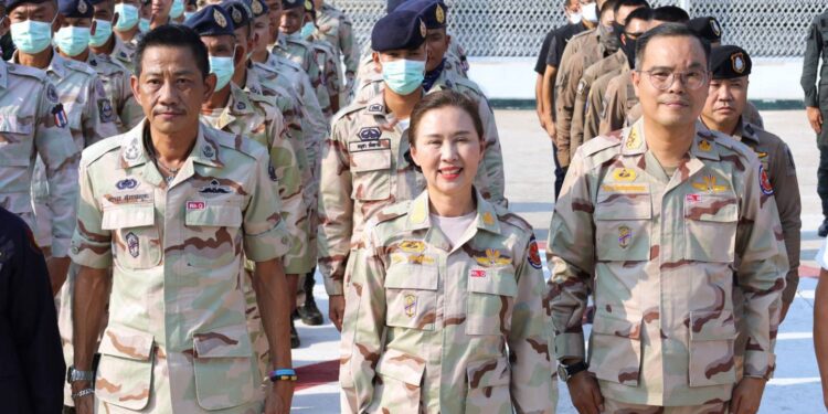 สกลนคร ผู้ว่าฯ นำทีมเจ้าหน้าที่ 259 นาย ตรวจเข้มสิ่งของต้องห้าม ที่เรือนจำ