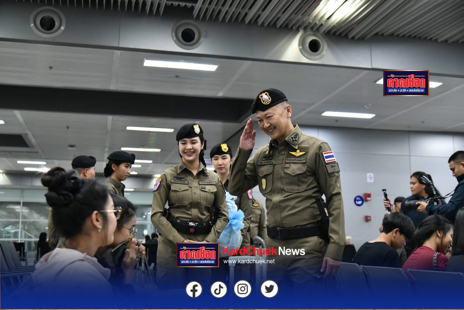 “รศ.พล.ต.อ.ดร.ธัชชัย” ปล่อยแถวป้องกันปราบปรามอาชญากรรม และอำนวยความสะดวกการจราจรช่วงเทศกาลสงกรานต์ จัดชุดปฏิบัติการ “Six Man Team” ในทุกพื้นที่ – ตั้ง “จุดพักเสียง” ตรวจท่อไอเสียเสียงดัง