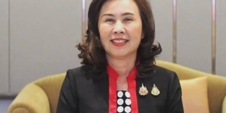 ผู้ว่าฯสกลนคร เตรียมขอ ฮ.กรมฝนหลวง ช่วยแก้ปัญหา pm 2.5