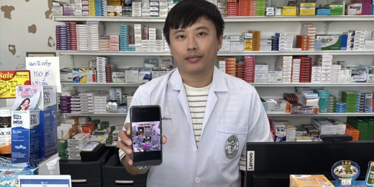 นนทบุรี เตือนภัย แขกขาวใช้มุกแบงก์พันขอคืน หลอกพ่อค้างงก่อนเชิดเงินทอนหนี 